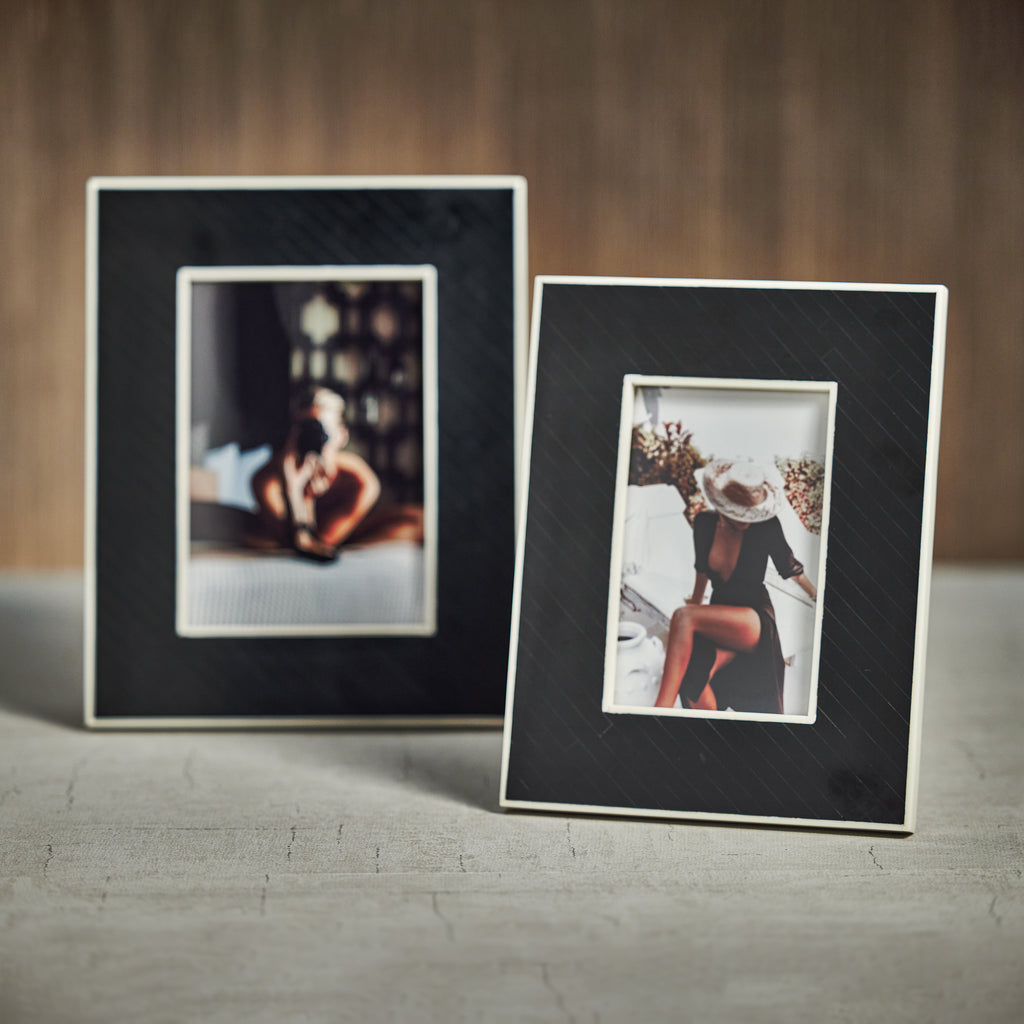 Display Frames